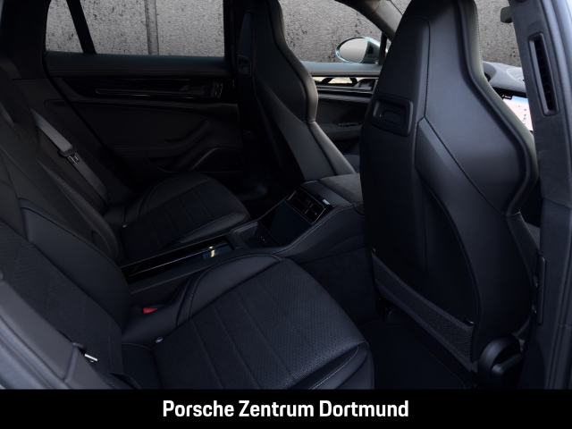 Porsche Panamera GTS HA-Lenkung InnoDrive Head-Up