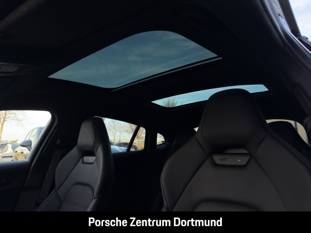 Porsche Panamera GTS HA-Lenkung InnoDrive Head-Up