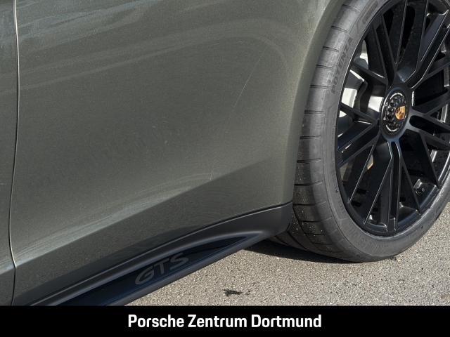 Porsche Panamera GTS HA-Lenkung InnoDrive Head-Up