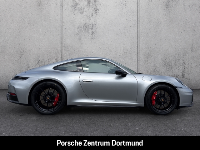 Porsche 992 -2 (911) Carrera 4 GTS Burmester Sportabgas