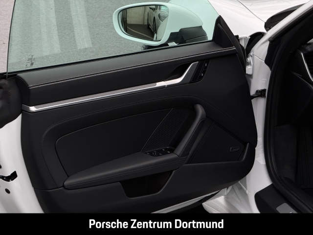 Porsche 992 911 Carrera 4S HA-Lenkung Sportabgas BOSE