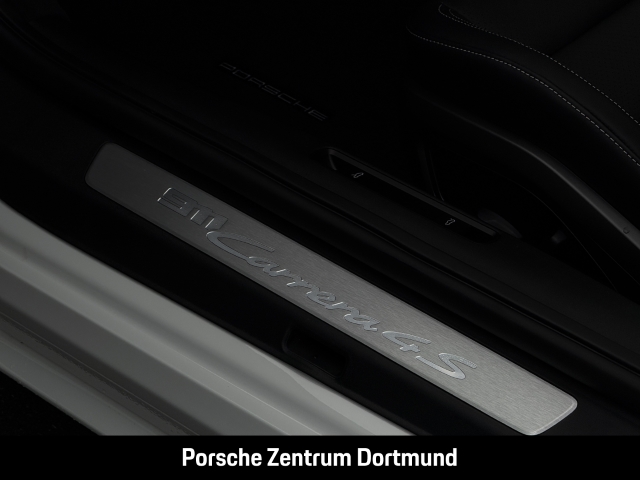 Porsche 992 911 Carrera 4S HA-Lenkung Sportabgas BOSE