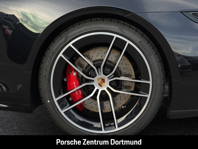 Porsche 992 911 Targa 4S Sitzbelüftung Abstandstempomat