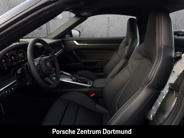 Porsche 992 911 Targa 4S Sitzbelüftung Abstandstempomat