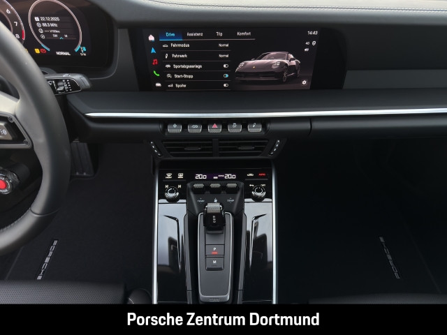 Porsche 992 911 Targa 4S Sitzbelüftung Abstandstempomat