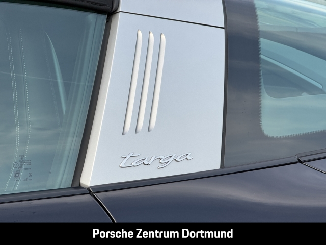 Porsche 992 911 Targa 4S Sitzbelüftung Abstandstempomat