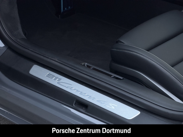 Porsche 992 911 Carrera 4S InnoDrive Surround-View BOSE