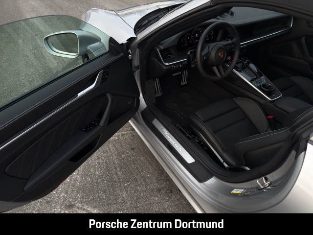 Porsche 992 911 Targa 4S InnoDrive Surround-View BOSE