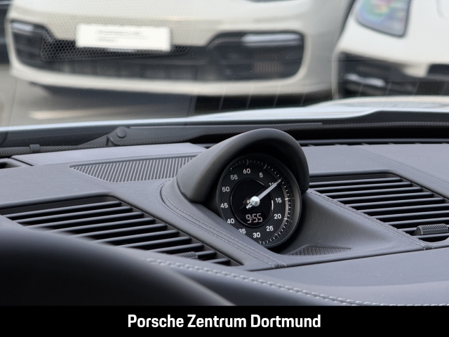 Porsche 992 911 Targa 4S InnoDrive Surround-View BOSE
