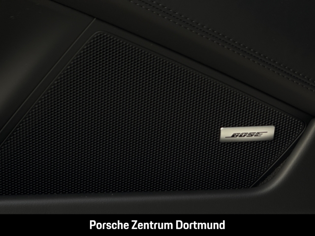 Porsche 992 911 Targa 4S InnoDrive Surround-View BOSE