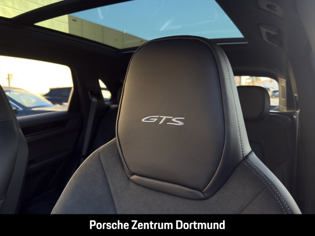 Porsche Cayenne GTS HA-Lenkung Head-Up Standheizung BOSE