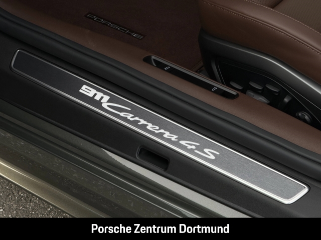 Porsche 992 911 Carrera 4S Cabrio Clubleder HA-Lenkung