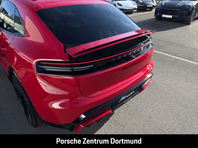 Porsche Macan Electric GTS Hinterachslenkung Matrix BOSE