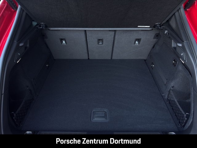 Porsche Macan Electric GTS Hinterachslenkung Matrix BOSE