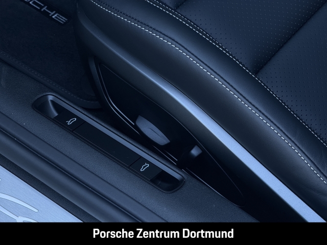 Porsche 992 911 Carrera Sportabgas Surround-View BOSE