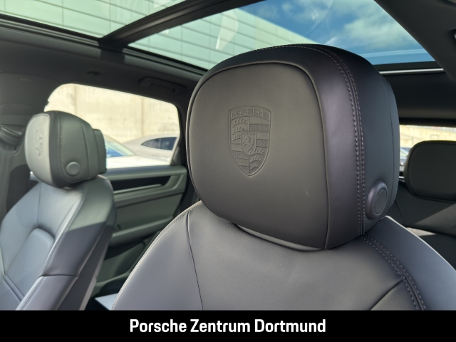 Porsche Cayenne Black Edition HA-Lenkung InnoDrive