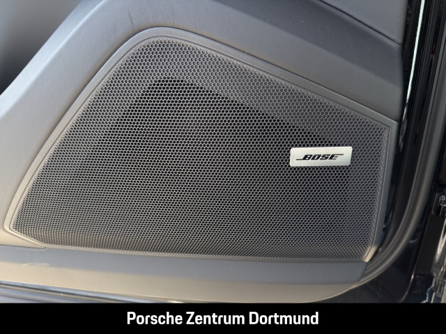 Porsche Cayenne Black Edition HA-Lenkung InnoDrive