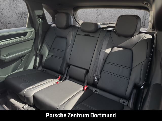 Porsche Cayenne Black Edition HA-Lenkung InnoDrive