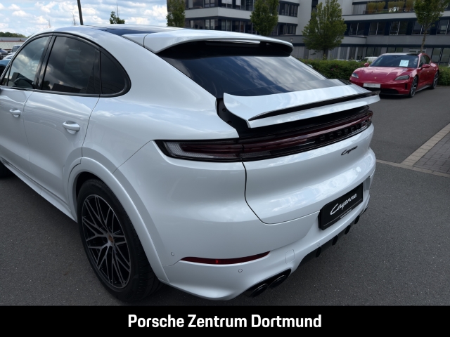 Porsche Cayenne Coupe Black Edition HA-Lenkung Head-Up