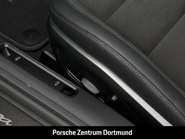 Porsche 992 911 Carrera 4 GTS Liftsystem-VA Sportabgas