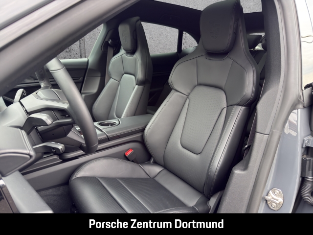 Porsche Taycan Sport Turismo Black Edition HA-Lenkung