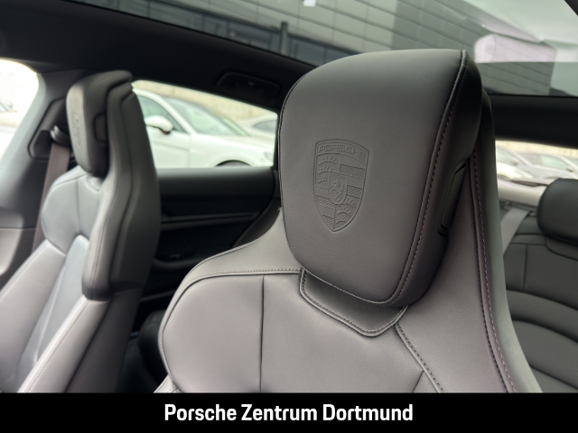 Porsche Taycan Sport Turismo Black Edition HA-Lenkung