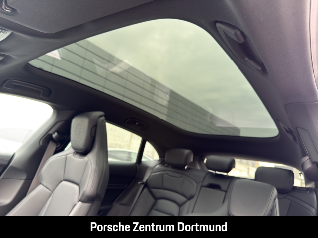 Porsche Taycan Sport Turismo Black Edition HA-Lenkung