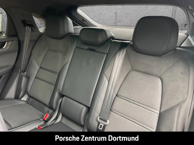 Porsche Cayenne GTS Coupe Burmester HA-Lenkung InnoDrive