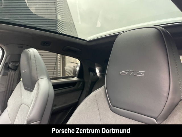 Porsche Cayenne GTS Coupe Burmester HA-Lenkung InnoDrive