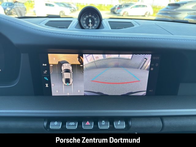 Porsche 992 911 Carrera 4 GTS Surround-View HA-Lenkung