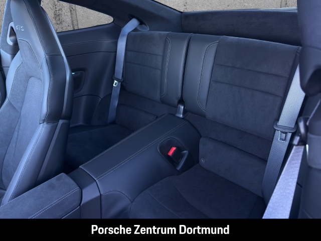Porsche 992 911 Carrera 4 GTS Surround-View HA-Lenkung