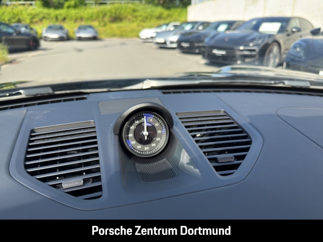Porsche 992 -2 (911) Carrera Cabriolet BOSE Sportabgas