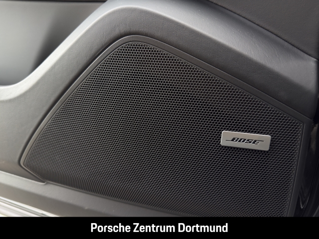Porsche Cayenne Black Edition Abstandstempomat Head-Up