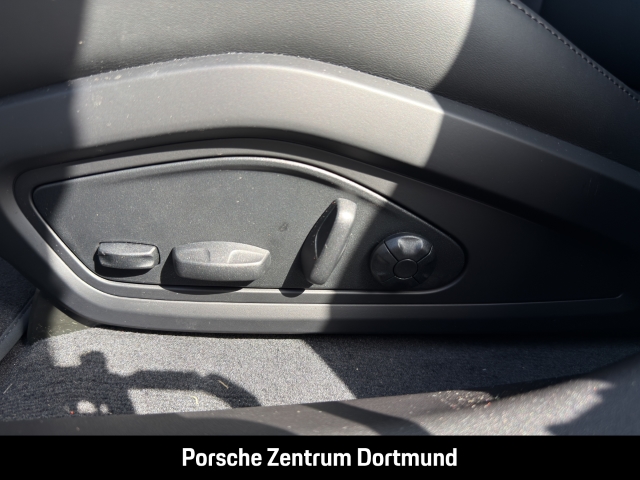 Porsche Taycan 4S Black Edition Abstandstempomat BOSE