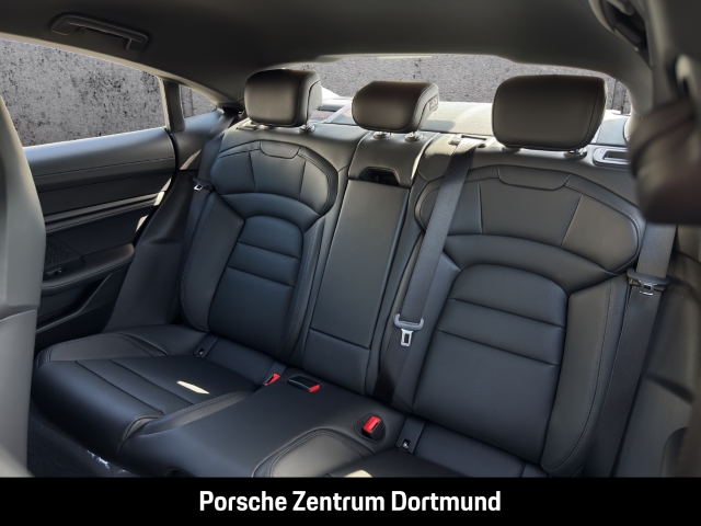 Porsche Taycan 4S Black Edition Abstandstempomat BOSE
