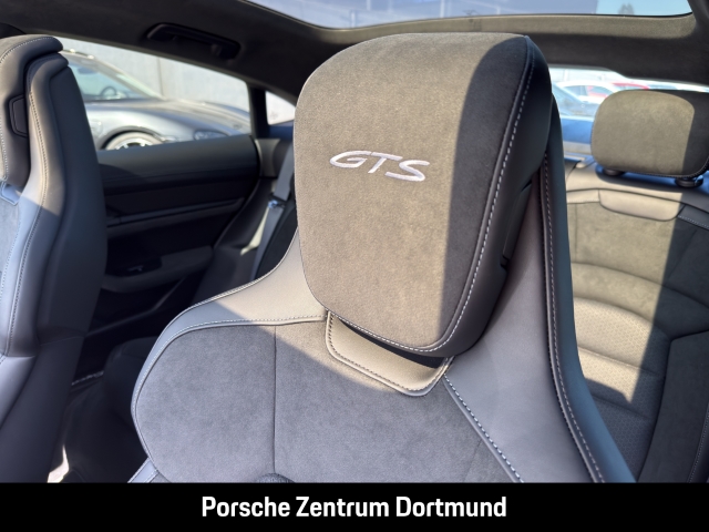 Porsche Taycan GTS HA-Lenkung InnoDrive Soft-Close BOSE