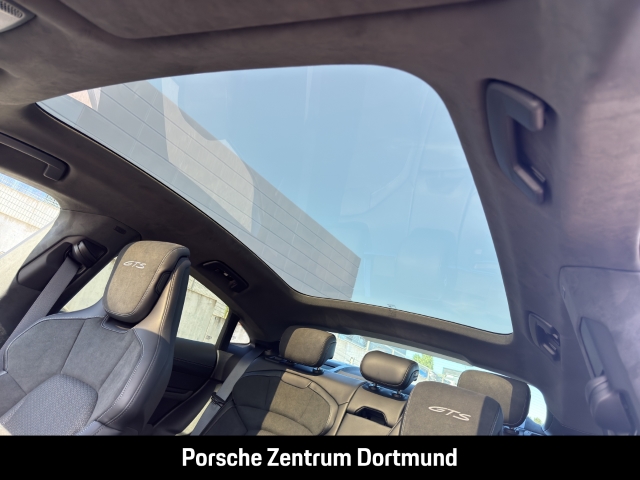 Porsche Taycan GTS HA-Lenkung InnoDrive Soft-Close BOSE