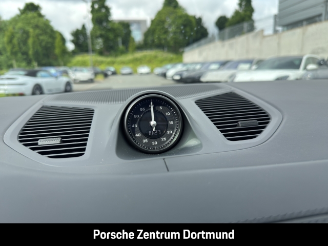 Porsche Cayenne E-Hybrid Coupe Black Edition InnoDrive