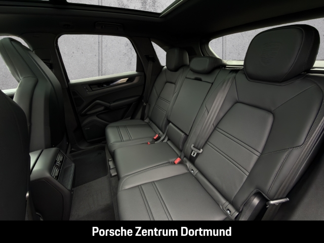 Porsche Cayenne Black Edition Surround-View InnoDrive