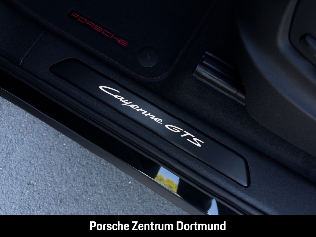 Porsche Cayenne GTS BOSE Panorama InnoDrive Sportabgas