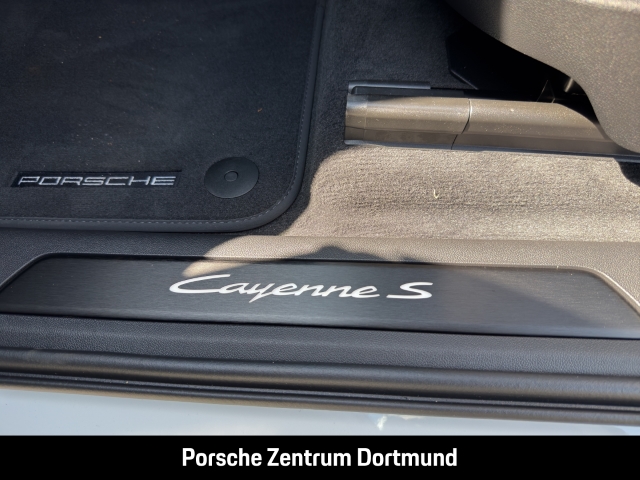 Porsche Cayenne S E-Hybrid Coupe Black Edition