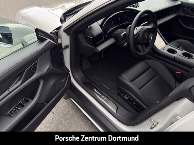 Porsche Taycan 4S Black Edition InnoDrive Panorama BOSE