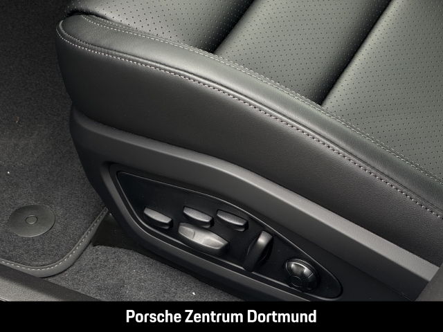 Porsche Taycan 4S Black Edition InnoDrive Panorama BOSE