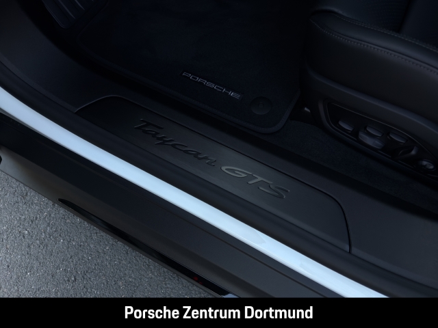 Porsche Taycan GTS Sport Turismo Rückfahrkamera Head-Up