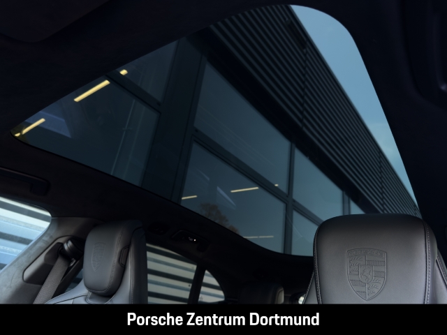 Porsche Taycan GTS Sport Turismo Rückfahrkamera Head-Up