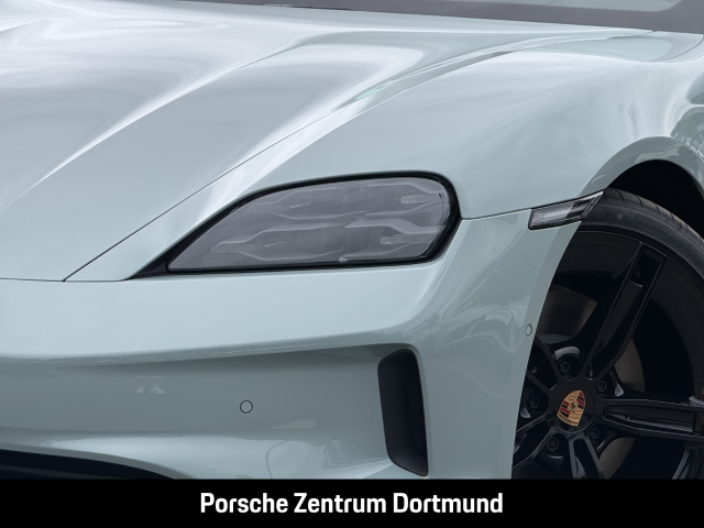 Porsche Taycan Black Edition