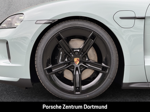 Porsche Taycan Black Edition