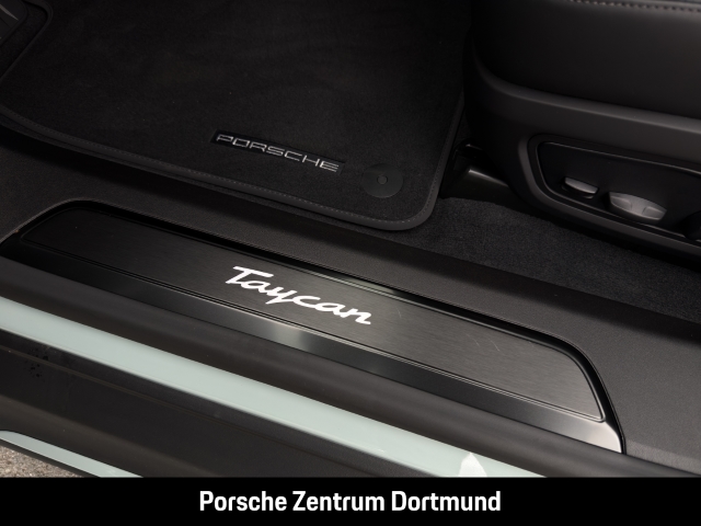 Porsche Taycan Black Edition