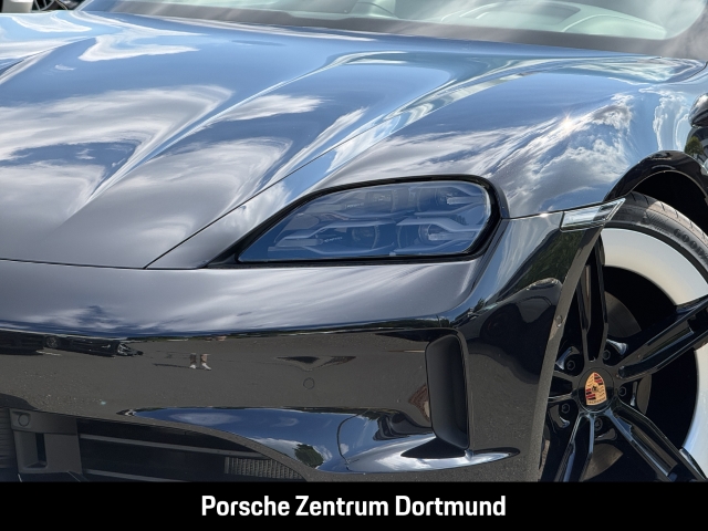 Porsche Taycan Black Edition