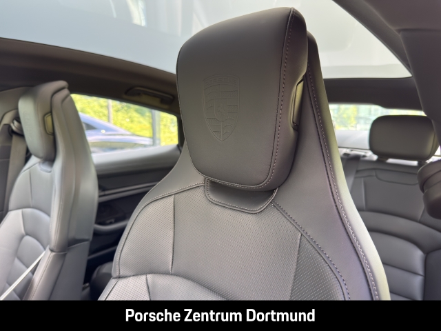 Porsche Taycan Black Edition